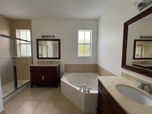 5th image of 10708 NW 75th Ter #0