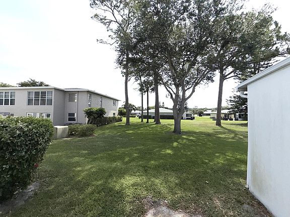 2nd image of 1030 Silk Oak Terrace #101