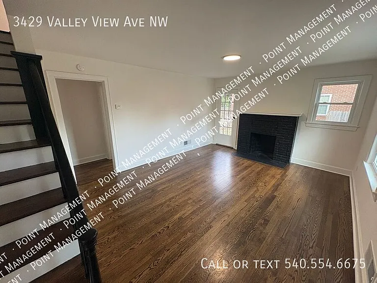 3429 Valley View Ave NW — Photo 3