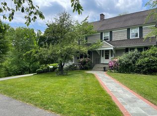 15 Taff Dr, Millington, NJ 07946