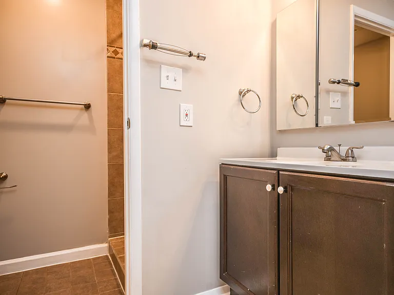 10231 Millstream Dr — Photo 15