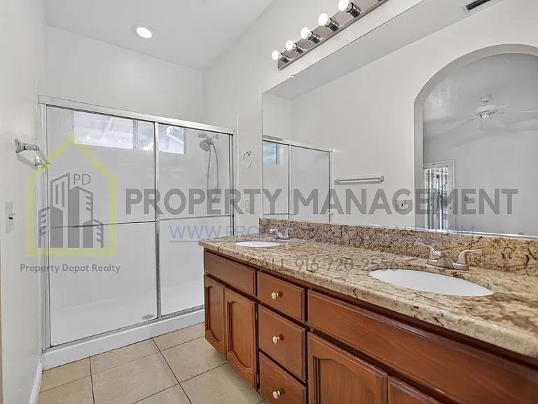 8072 Bothwell Dr — Photo 29