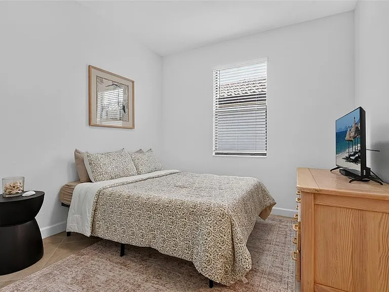 15522 Islandwalk Ave — Photo 29