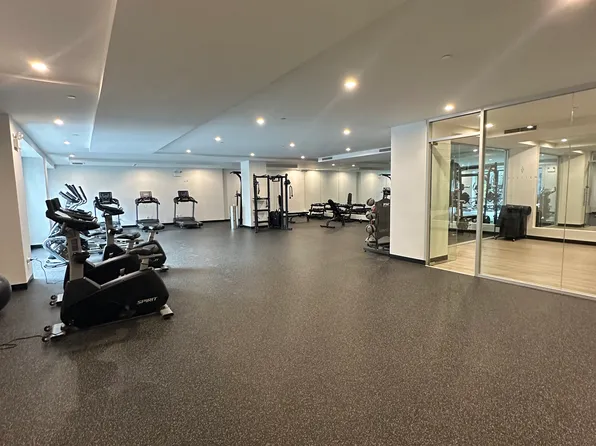 2286 Cropsey Avenue image 4 of 10