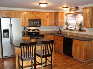 2214 Thompson Ln, Newberg, OR 97132