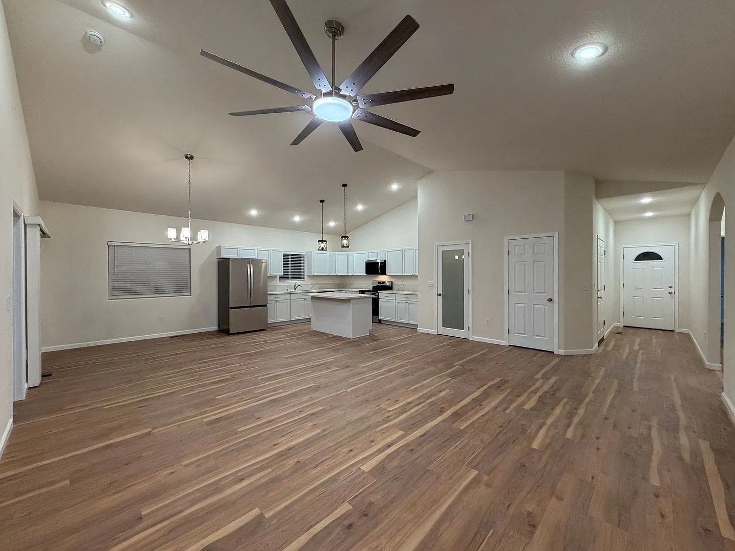 Brand New Single Family home at Desert Lakes Golf Community, Fernley — Photo 2
