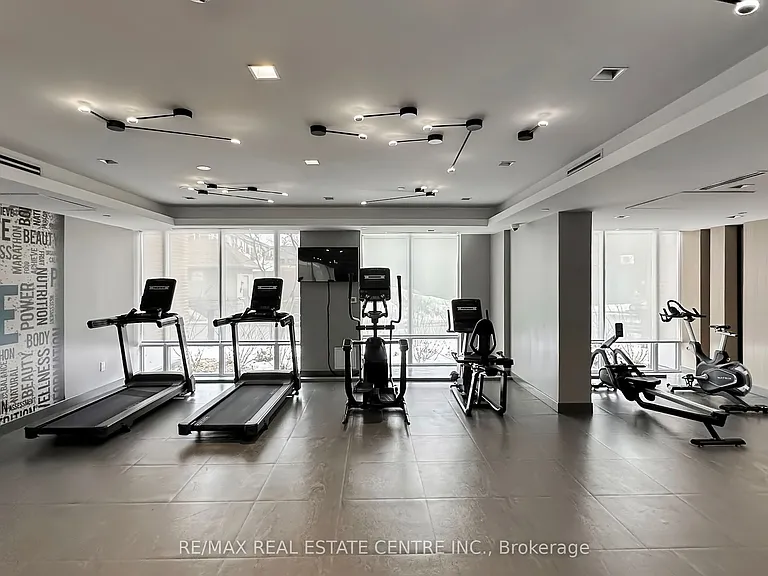 1010 Dundas St E #Penthouse 17 — Photo 37