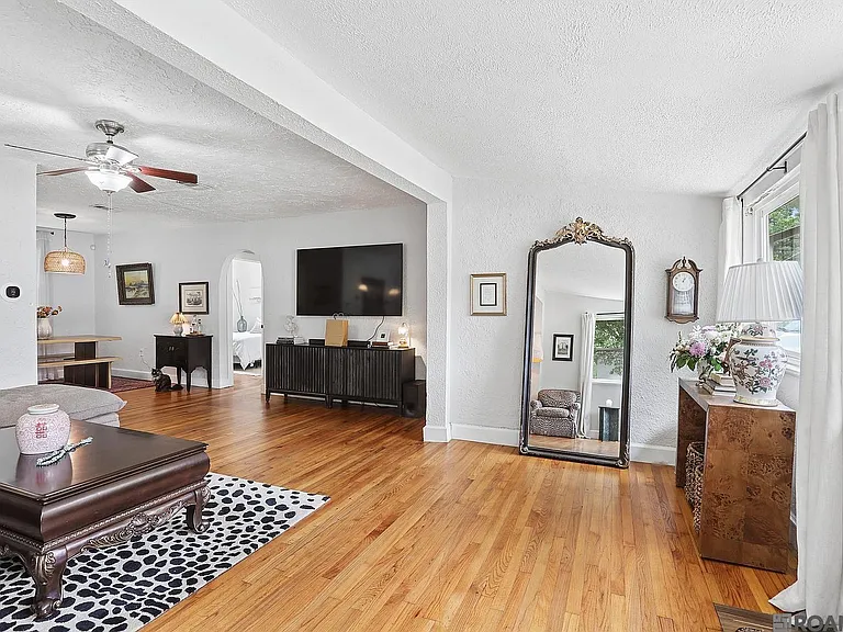 368 S Ardenwood Dr — Photo 3