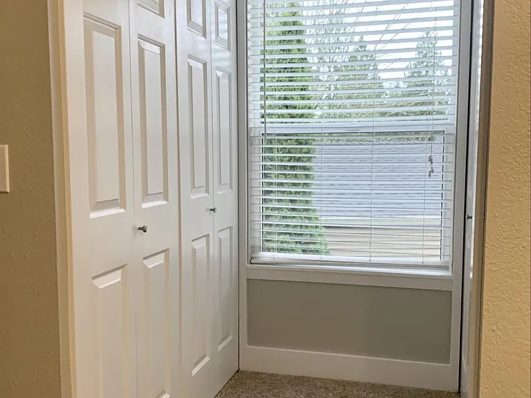 11801 NE 105th Ct — Photo 6