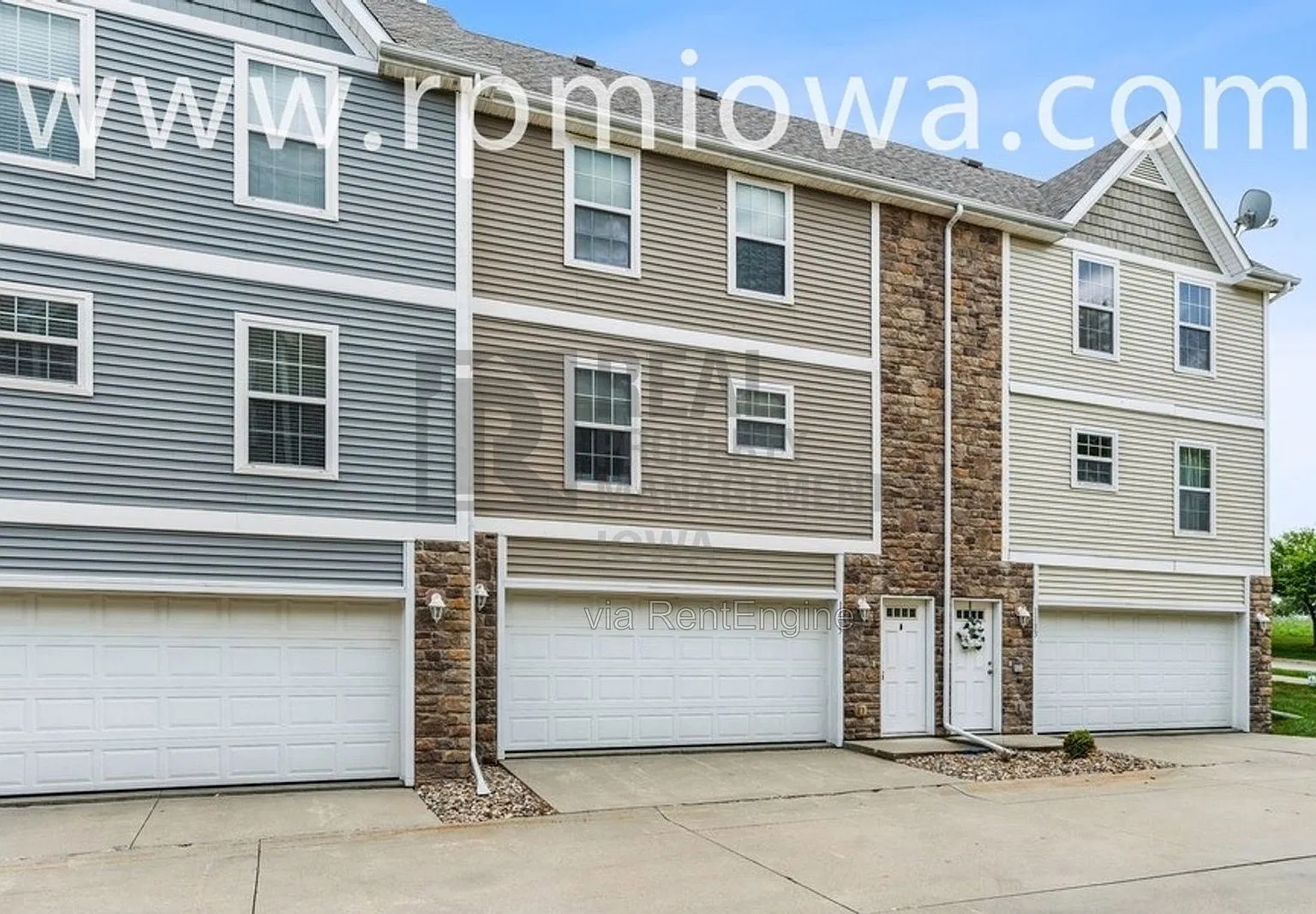 2 bed, 2.0 bath, 1108 sqft, $1,495 — Photo 1