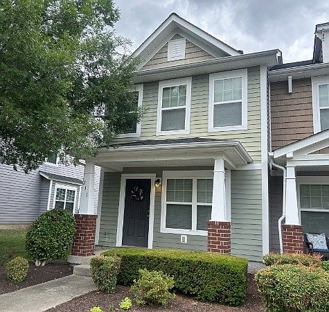 1st image of 211 Killian Way