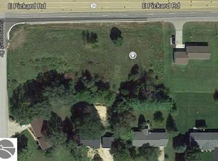 7268 E Pickard Rd, Mount Pleasant, MI 48858