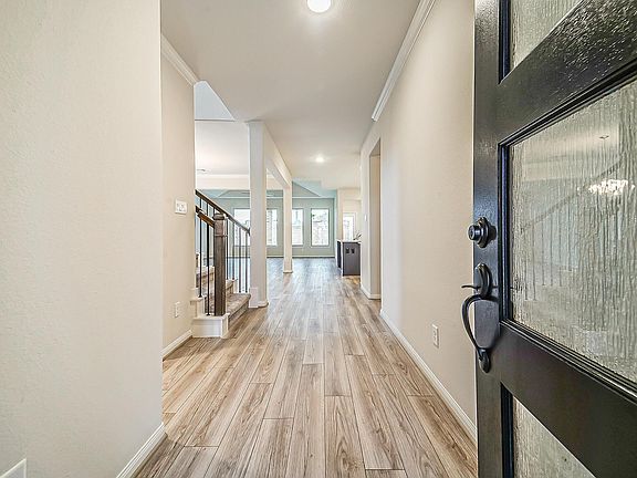 3rd image of 2710 Bayrose Dr