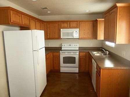 5th image of 226 N 10th St