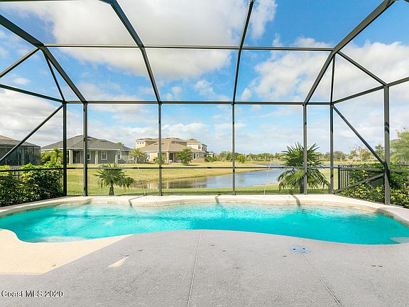 4th image of 3132 Casterton Dr