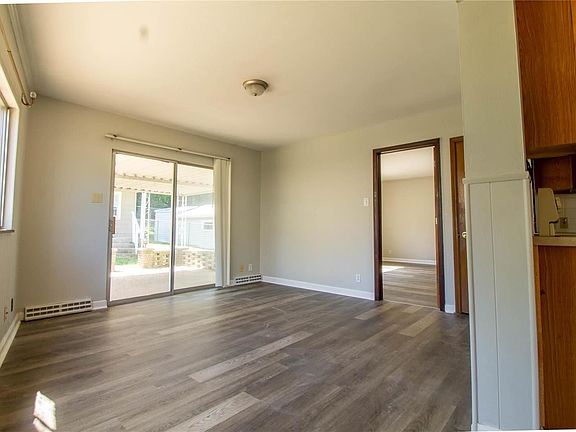 4th image of 122 Betty Jean Ln