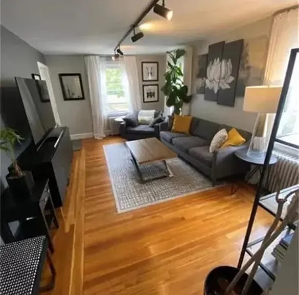 11 North Ave #1 — Photo 2