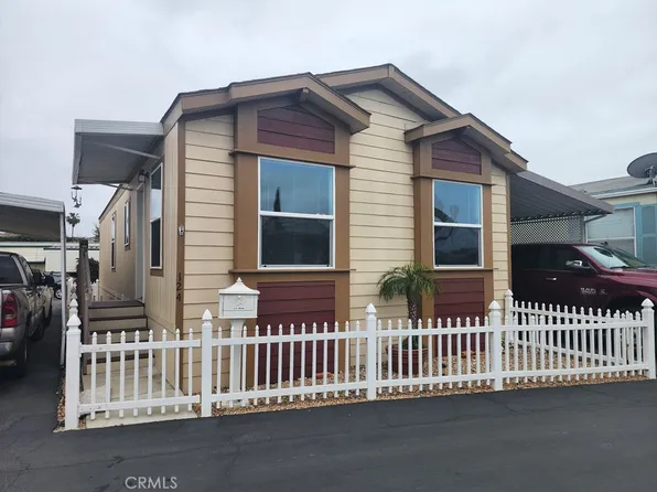 12550 Carson St Space 124, Hawaiian Gardens, CA 90716