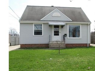 332 Marion Dr, Bedford, OH 44146