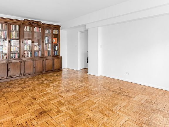 5th image of 18 Charlton St Unit 15H