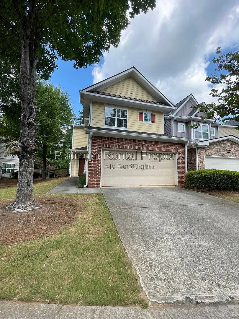 3 bed, 2.5 bath, 2069 sqft, $2,375 — Photo 2