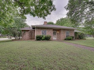 203 Greenstone Cir, Duncanville, TX 75116