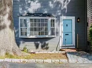 22 Bradford Ct, Marblehead, MA 01945