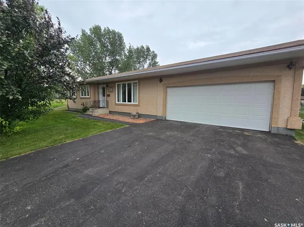 171 Lowestoft STREET, Grayson, SK S0A 1E0