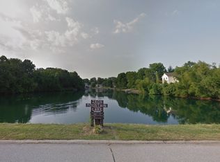 227 N Meridian Rd, Glen Carbon, IL 62034