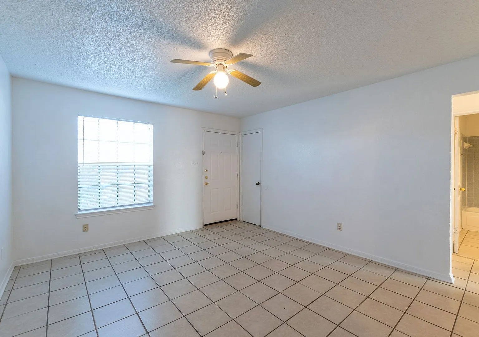 Rent Special! Coming Soon! — Photo 4