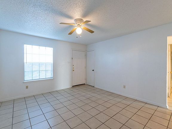 4th image of 501 Northern Dove Ln #D