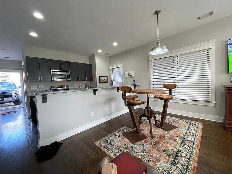 143 Gale Park Ln — Photo 8