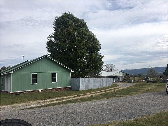 5th image of 3867 E Heritage Pkwy