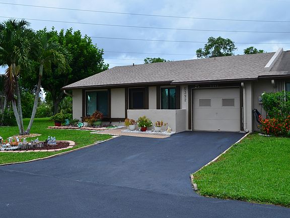 4th image of 5392 Viburnum Circle
