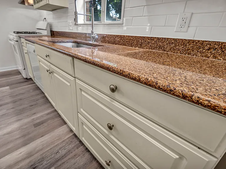 1787 Tanglewood Dr — Photo 6