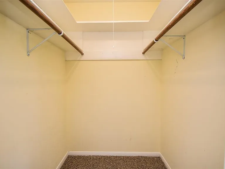 2110 Whiteback Dr — Photo 23