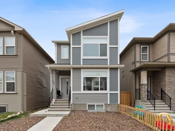 144 NW Belvedere Grn SE, Calgary, AB T2A 7G2