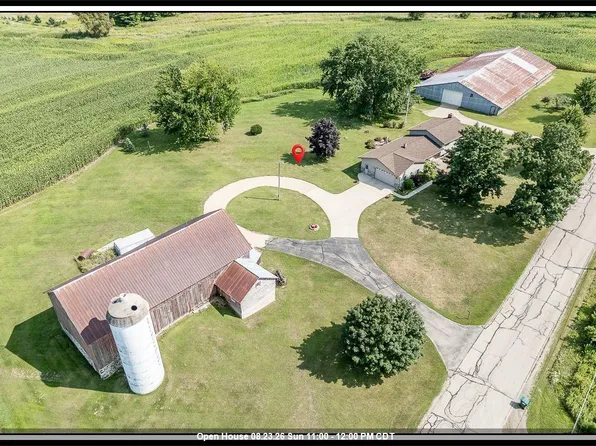 N3212 Bean City Rd, New London, WI 54961