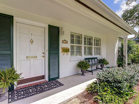 5th image of 4738 Avon Ln