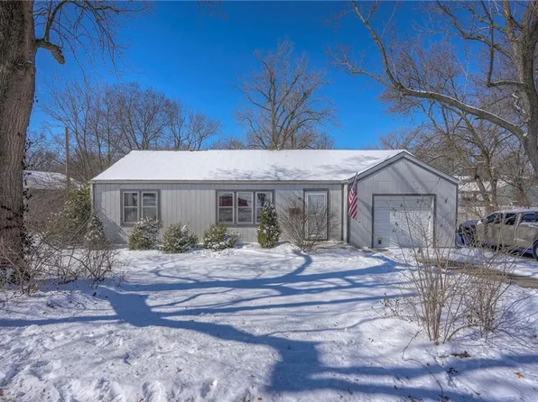 13402 13th St, Grandview, MO 64030