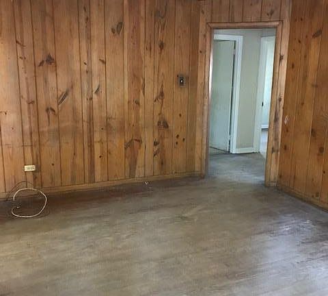 2nd image of 709 Mixon St