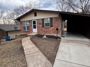 433 Chamberlin Dr, Ballwin, MO