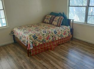 211 Commerce St, Eagle Lake, TX 77434