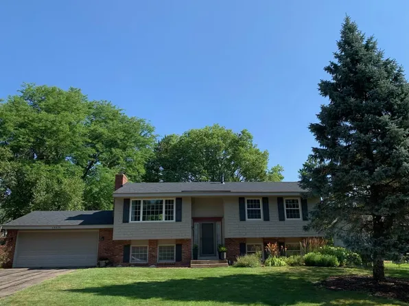10924 Hyland Ter, Eden Prairie, MN 55344