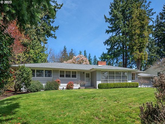 3rd image of 7365 SW Brenne Ln