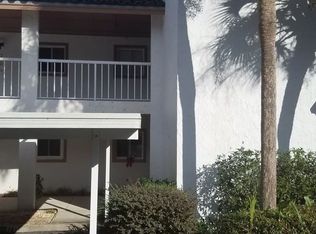702 Country Ln NE, Winter Haven, FL 33881