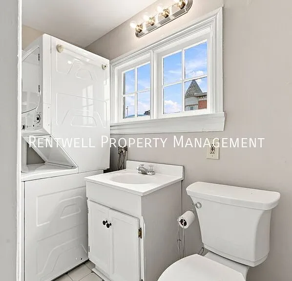 249 Bridge St #1 — Photo 11