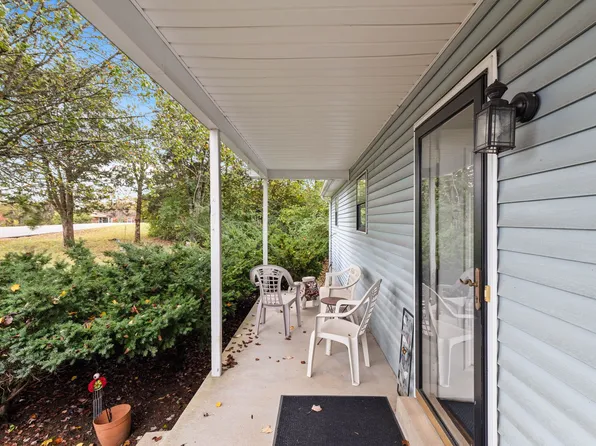 1210 Cartwright Cir N, Goodlettsville, TN 37072