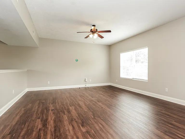3342 Hamberton Cir — Photo 4