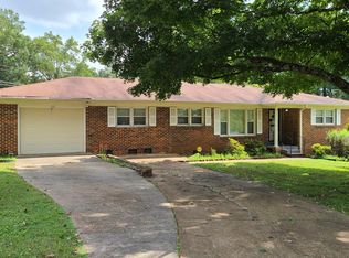 1722 Hampton Rd NW, Huntsville, AL 35816